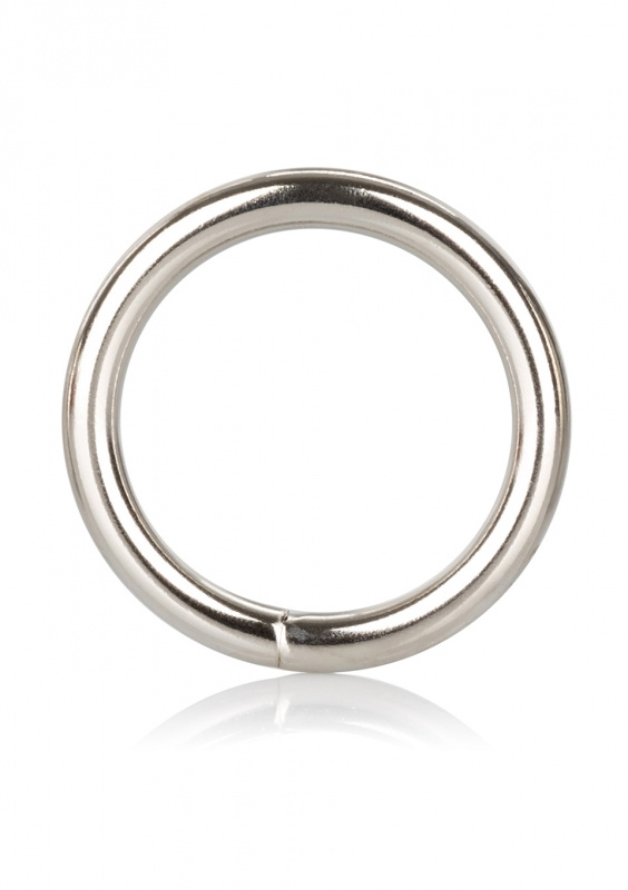 Roger Metal Ring Medium