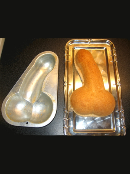 Penis cake